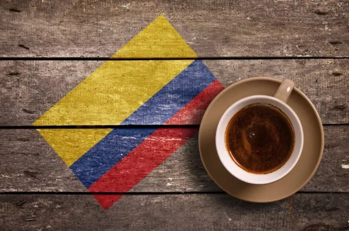 Taza de café colombiano